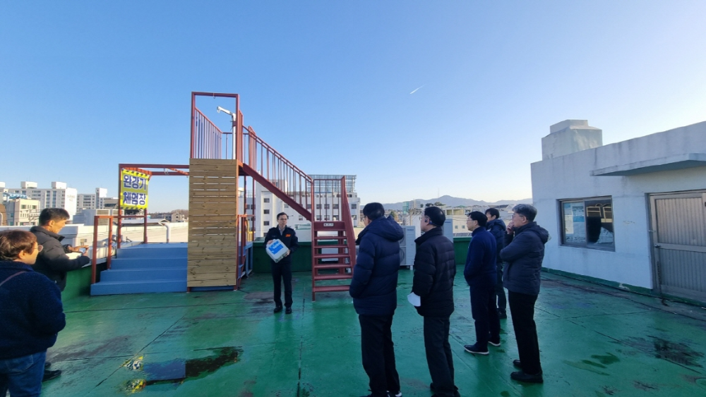 완강기 교육사진.png