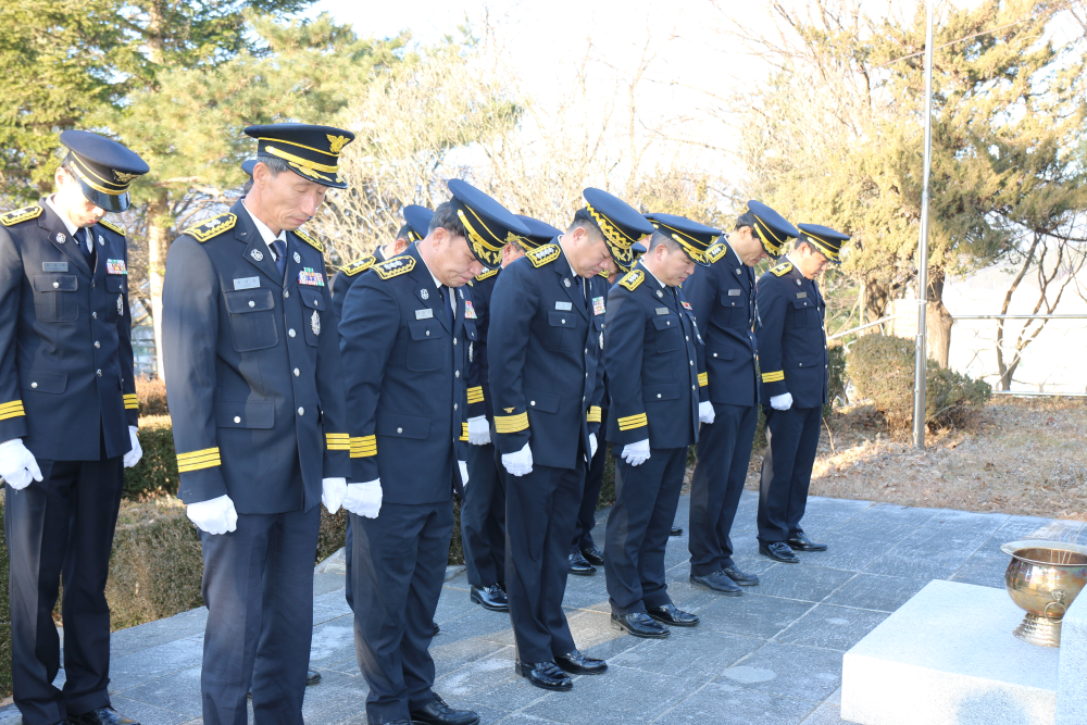 충혼탑 참배.JPG