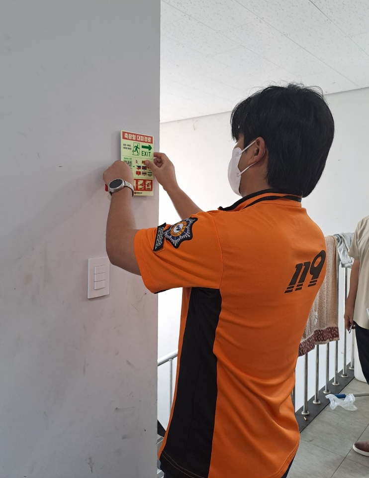 image02.png