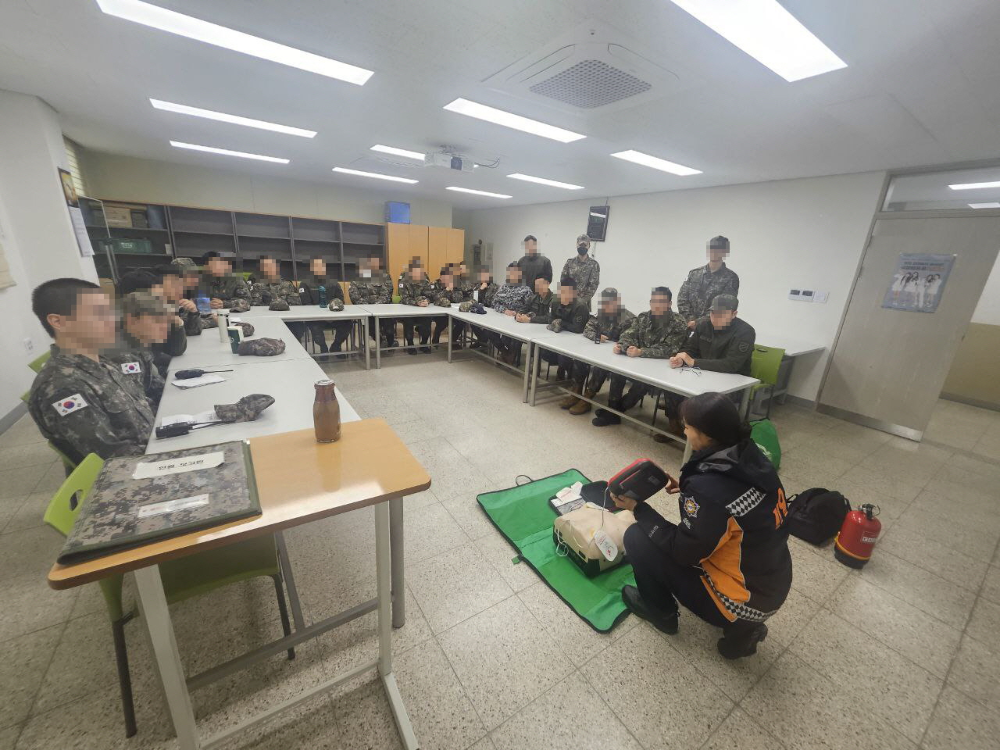25.01.10. 홍천소방서, 설 명절대비 군장병 심폐소생술 및 화재안전교육 실시2.jpg