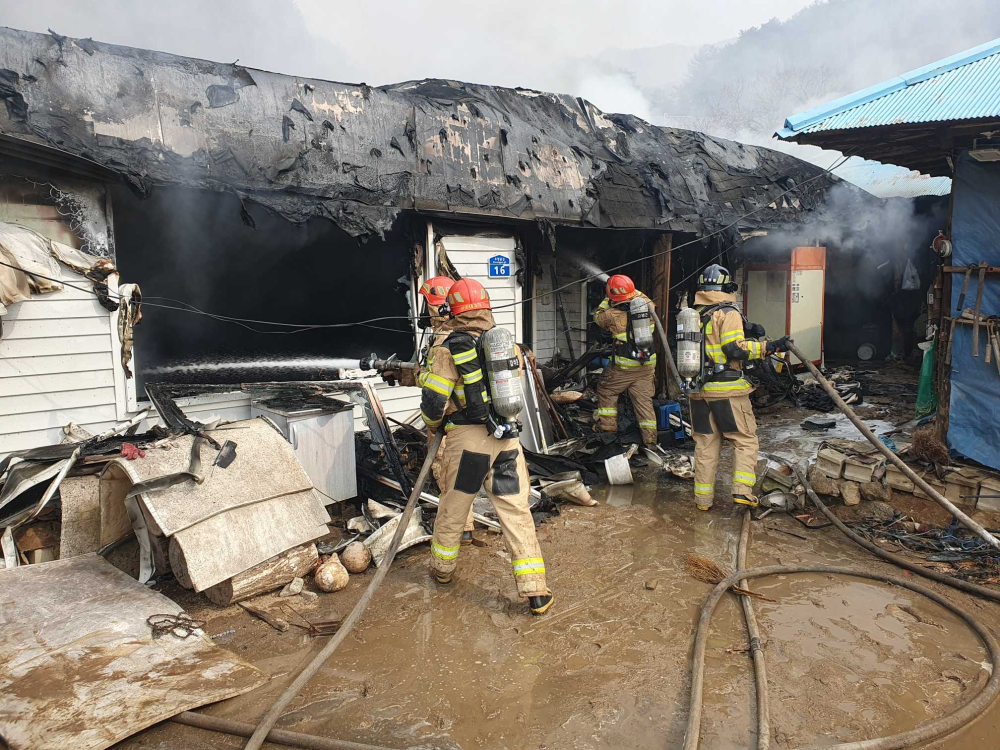 25.3.5.홍천소방서, 군민의 재산 지키는 데 힘써1.jpg