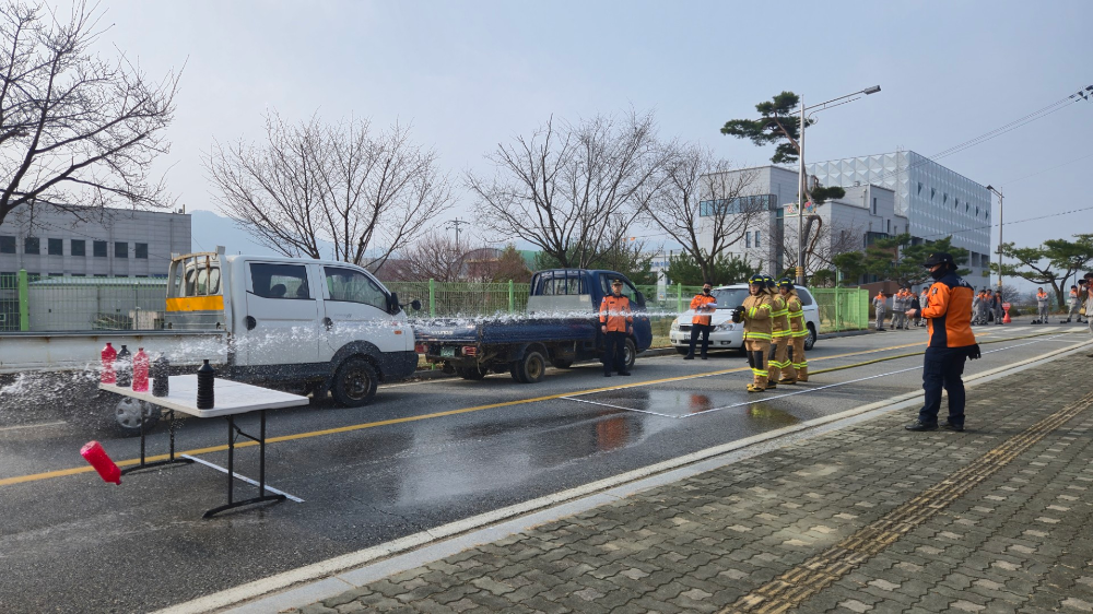 25.3.25.홍천소방서, 제14회 남·여 의용소방대연합회 소방기술경연대회와 제4주년 의용소방대의 날 기념행사 개최3.jpg