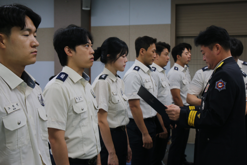 25.7.7. 홍천소방서, 승진,전입 소방공무원 임용식 2.JPG