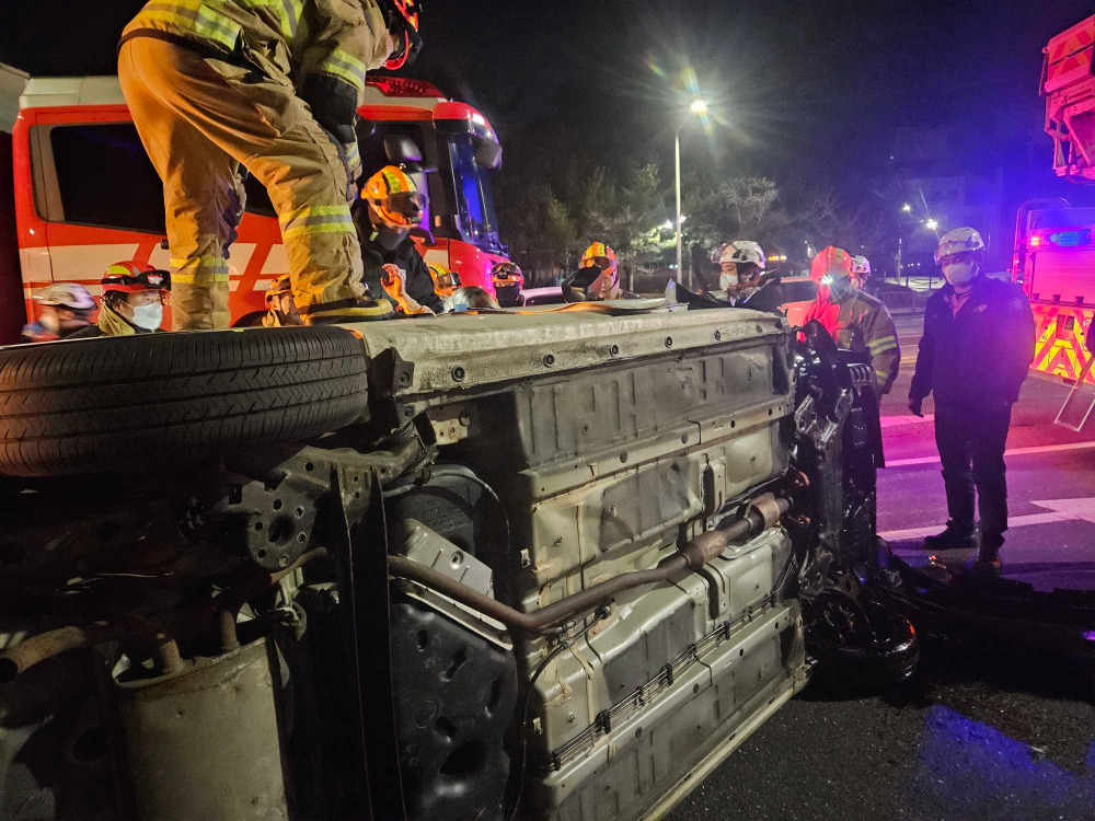 원주 무실동 레이차량 전도.jpg