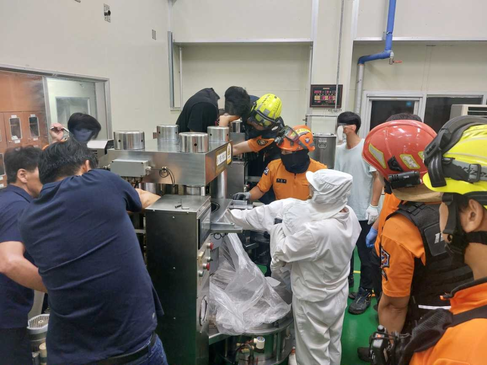 0951)팔 끼임 사고.jpg