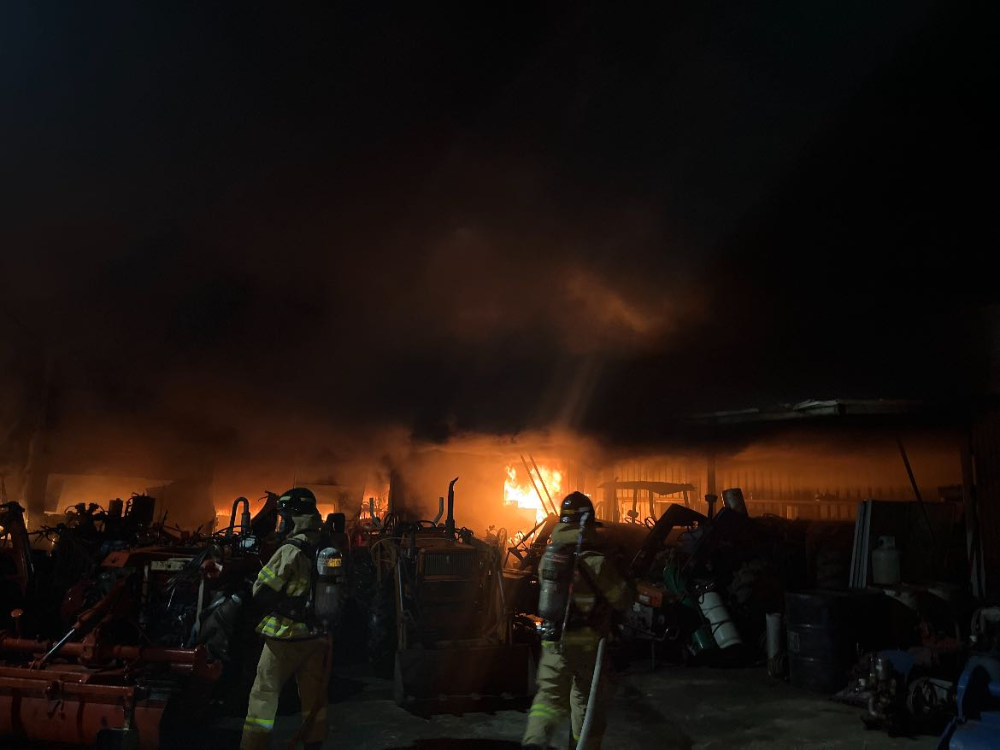 0054)인제 남면  농기계수리센터 화재.jpg