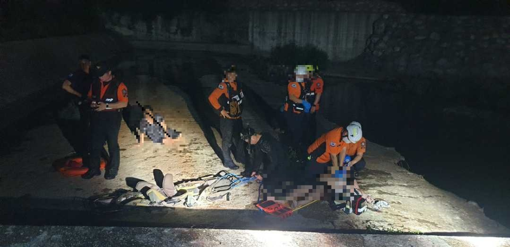 1917 공성 간성읍 북천 수난사고 소방활동 사진.jpg