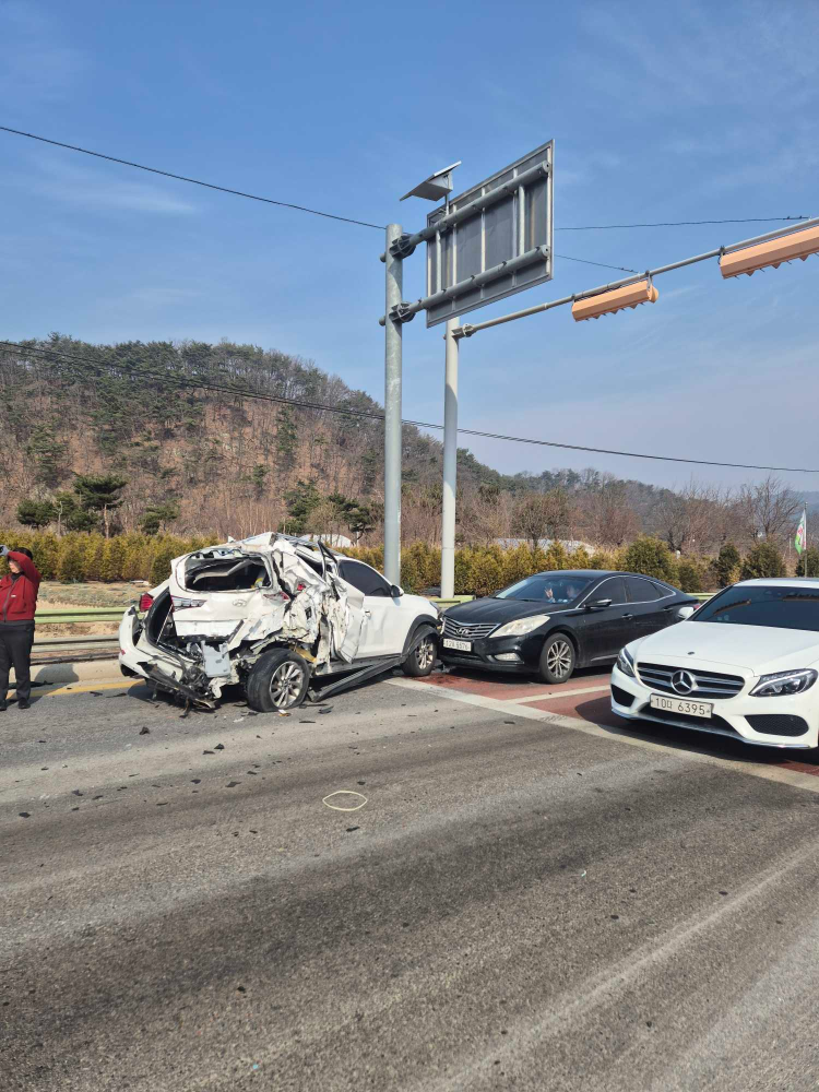 0956 원주 다중충돌.jpg