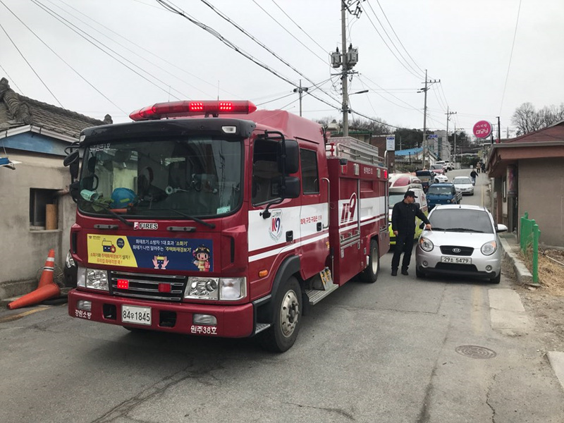 소방차_길_터주기_훈련2.jpg