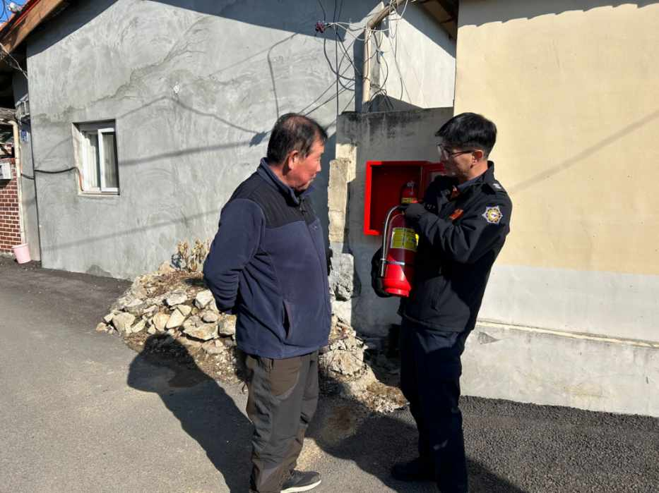 골목소화기함 설치 (2).jpg