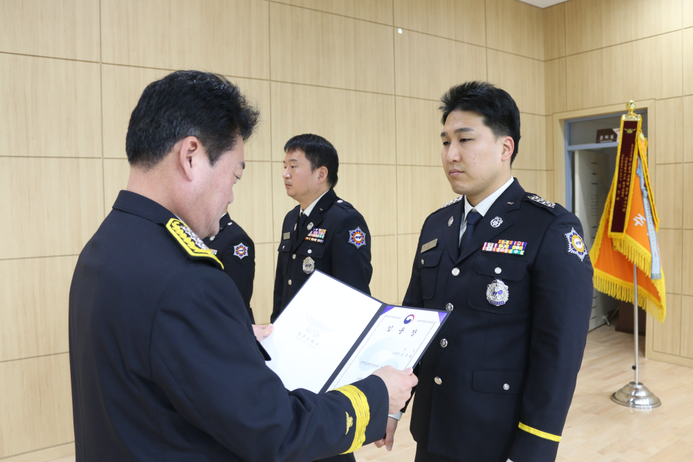 임용장 수여 3.JPG