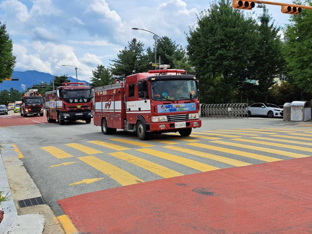 8. 20.) 양구소방서, 전국 동시 '소방차 길 터주기 훈련' 실시2.jpg