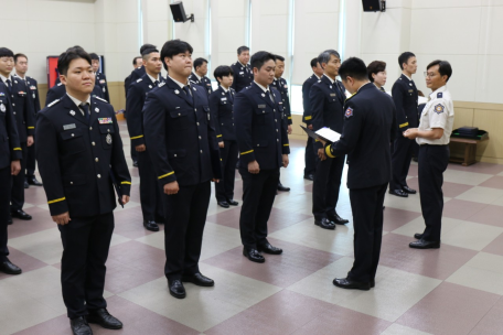 인사발령에 따른 임용장 수여식 개최